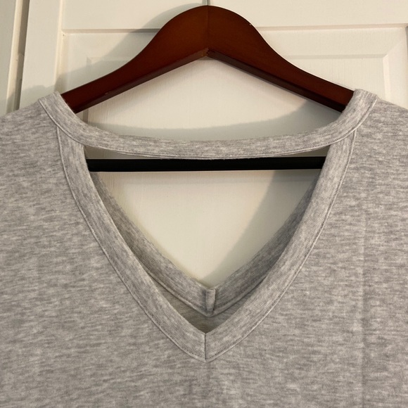 Cozy v neck shirt from LOFT XS - Picture 3 of 6